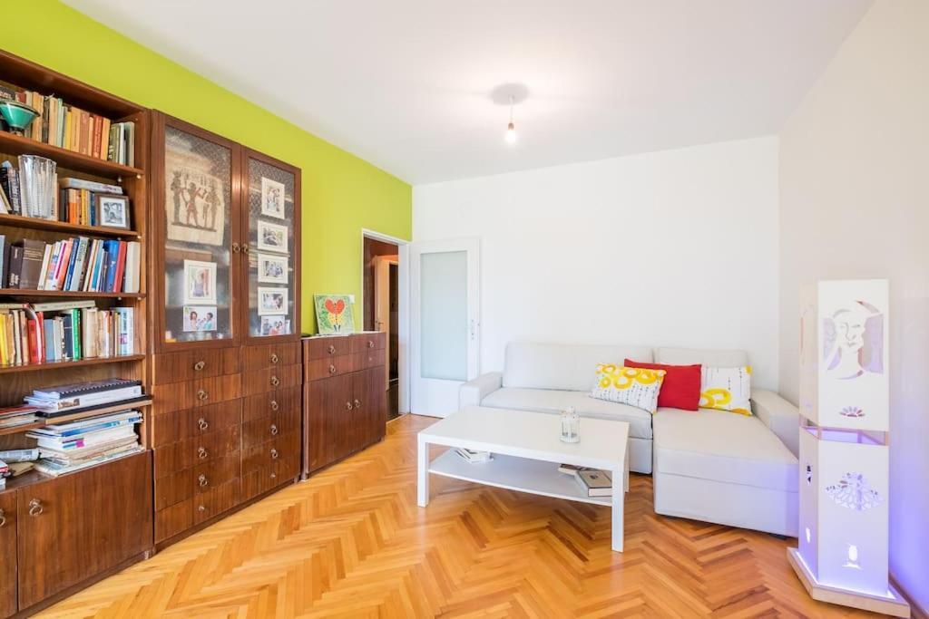 סופיה Beautiful Flat In Central Location By Flat Mаnager מראה חיצוני תמונה