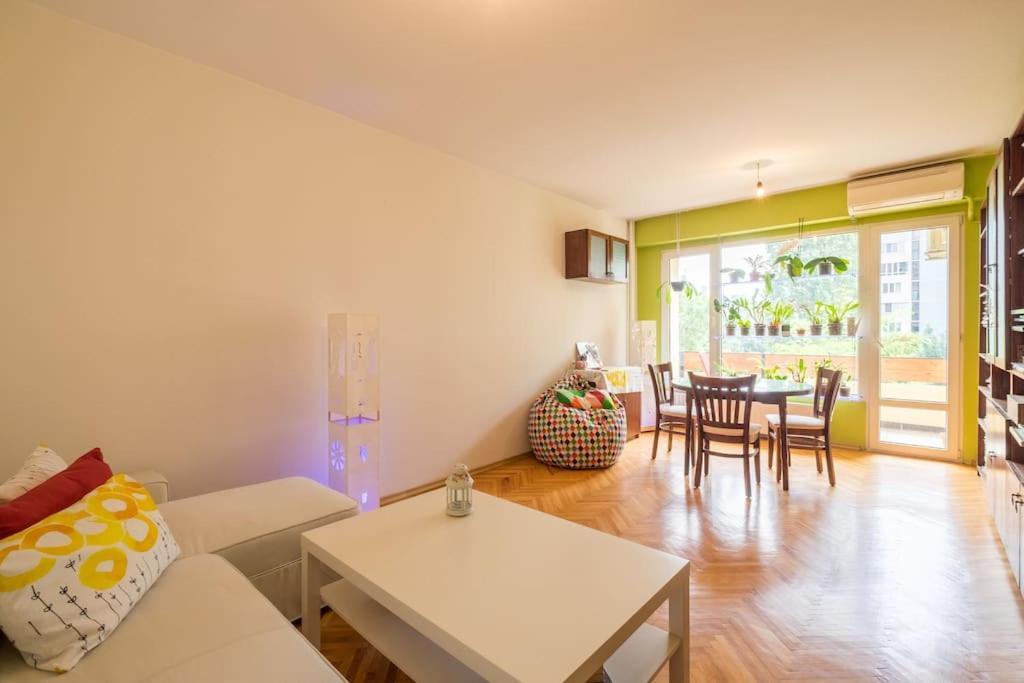 סופיה Beautiful Flat In Central Location By Flat Mаnager מראה חיצוני תמונה